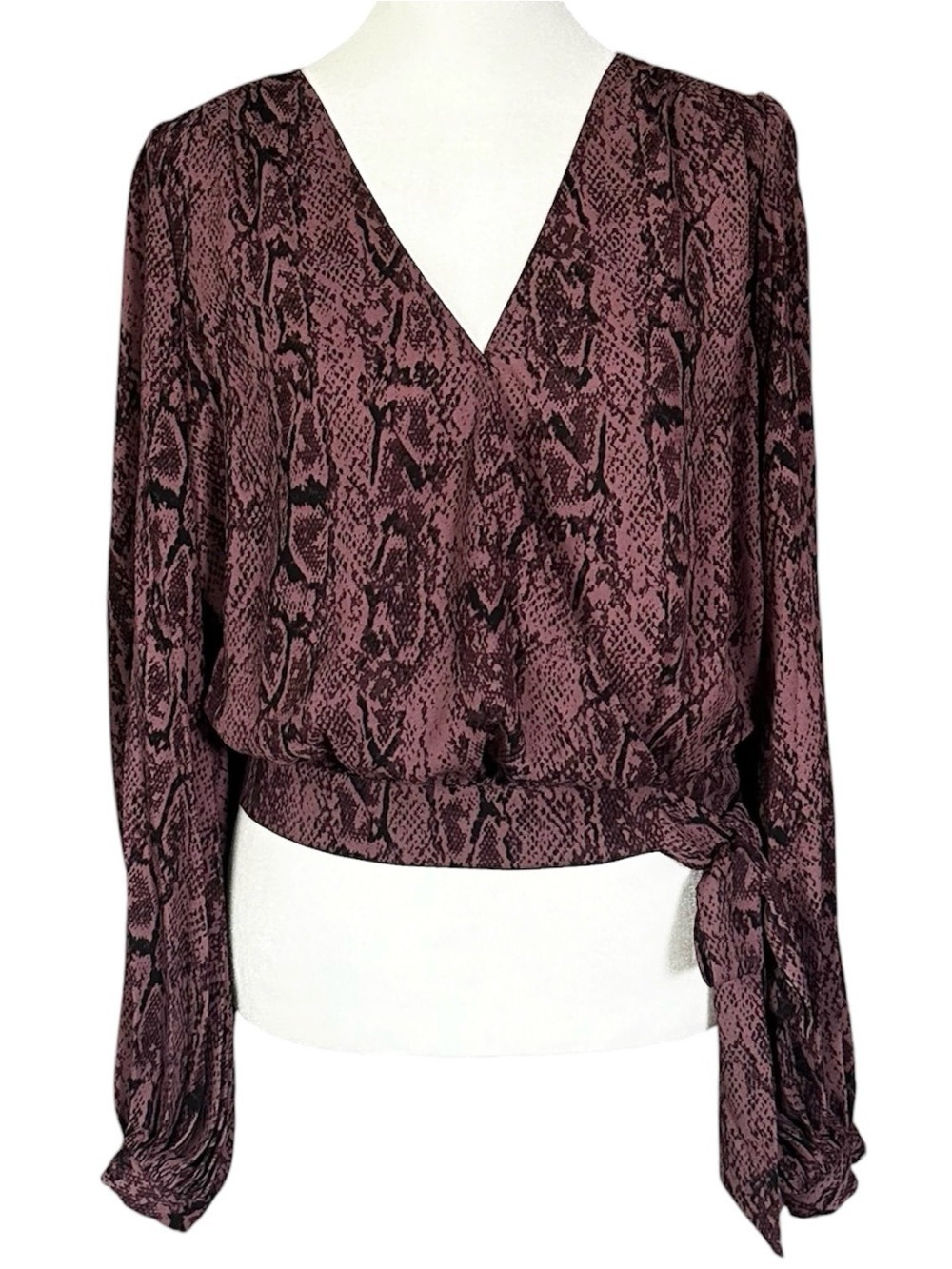 Cupcakes and Cashmere Snakeskin Print Long Sleeve V-Neck Wrap Top Size XS